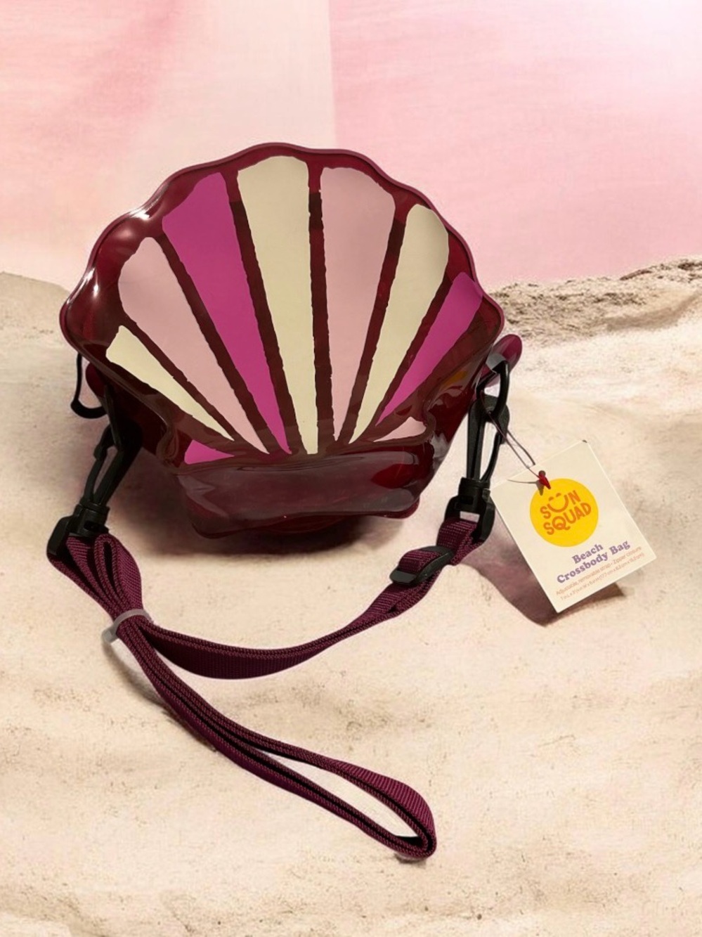 Shell-Shaped Crossbody Bag in Pink & Cream